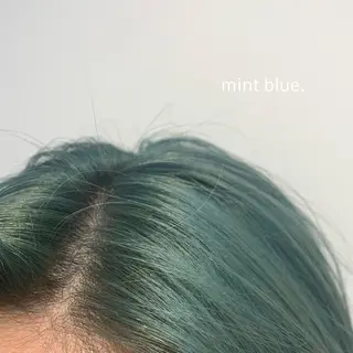 ミディアム カラー RINA🧤 デザインとボブのヘアスタイル