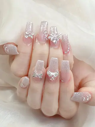 ネイル 小 雨のネイルデザイン