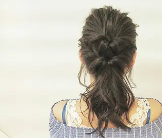 ロング カラー ヘアアレンジ 透明感ハイライト◎ 伊藤夏海のヘアスタイル