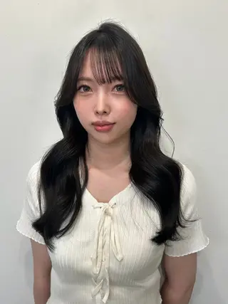 セミロング カラー sunc所属・梅田l大人韓国ヘア レイヤー×艶カラーのヘアスタイル