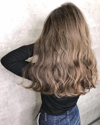 セミロング カラー 髪質改善 中川　翔のヘアスタイル