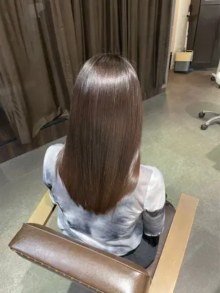 セミロング 赤みなしカラー/梅田 /レイヤー/IORIのヘアスタイル