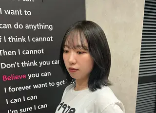 カラー ⭐️GANNI ⭐️小久保沙紀のヘアスタイル