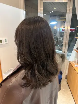 ミディアム カラー 《PARAGO緑橋》 山田素のヘアスタイル