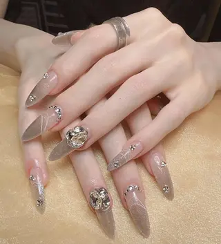 ネイル AB マツエクネイルサロンのネイルデザイン