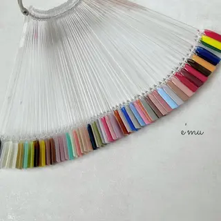 ネイル nail salon e'mu💐のネイルデザイン