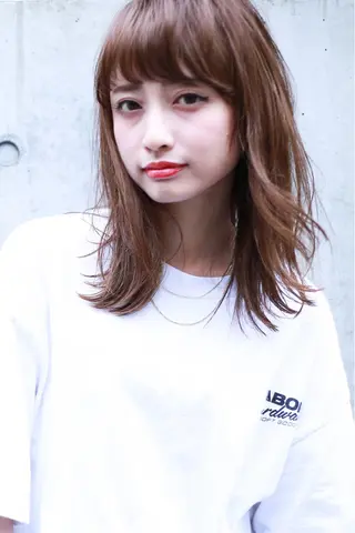 ミディアム カラー SALOWIN 表参道所属・シンカ 表参道のヘアスタイル