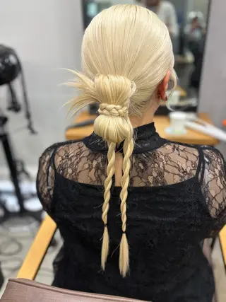 ロング maya レイヤーカットのヘアスタイル