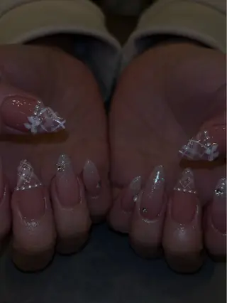 ネイル 鈴木 歩華のネイルデザイン