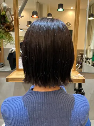 ショート カラー 若狭 彩花のヘアスタイル