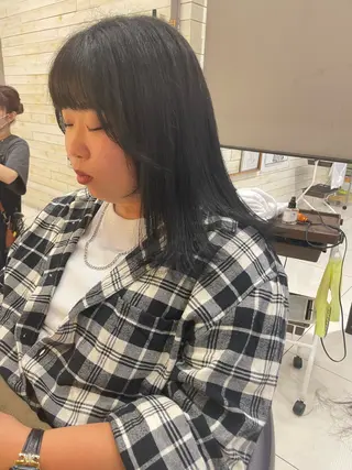 ミディアム 透明感color吉田 沙羅のヘアスタイル