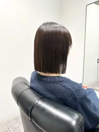 ミディアム Mio|ぱつっとボブ |髪質改善ストレートのヘアスタイル