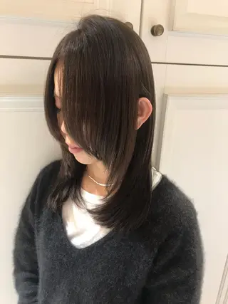 セミロング カラー Neolive caffのヘアスタイル