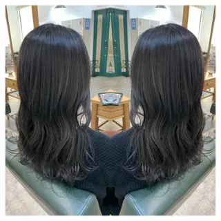 ロング カラー 村山 茉衣のヘアスタイル