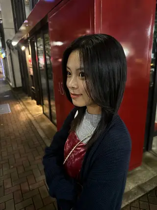 ミディアム bloom296 富里所属・🫧透明感カラー🫧 ロン毛美容師のヘアスタイル