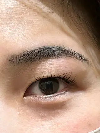 マツエク・マツパ Cure所属・三澤 朱里の眉毛・アイブロウイメージ