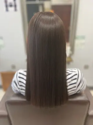 ロング カラー Crescere所属・小島 凜のヘアスタイル