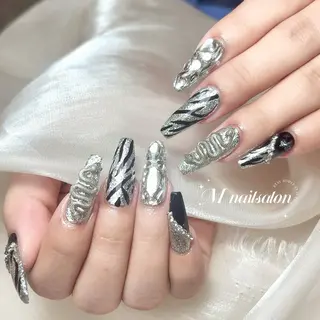 ネイル M🌷nail 長さだし専門店のネイルデザイン