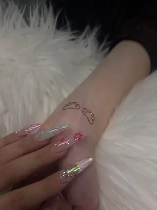 mauvelynail所属・mauvely モアナのネイルデザイン