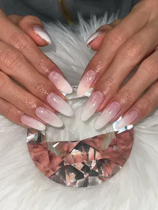 ネイル Basic本厚木店 𝑨𝒀𝑼✨️のネイルデザイン