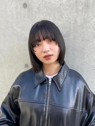 ショート ofF élua所属・🌵ボブ/切りっぱな し/ショート藤長芽生のヘアスタイル