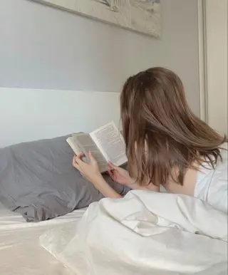 セミロング カラー Yuna/ブリーチ なしベージュのヘアスタイル