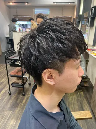 パーマ メンズ レオ所属・仁和山 晃のヘアスタイル