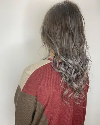 ロング カラー 艶髪クリエイター🪽 秋田 聖也のヘアスタイル