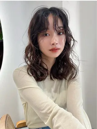 ミディアム パーマ Unami 表参道所属・ばんちなつ / ボブ/透明感カラーのヘアスタイル