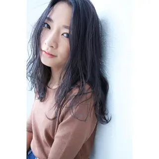 セミロング カラー fio マナミのヘアスタイル