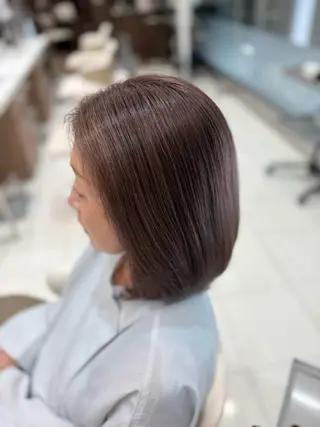 ミディアム カラー 伊藤 アユミのヘアスタイル