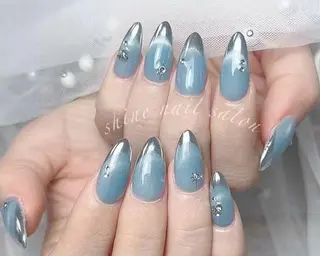 ネイル shineジェル& チップ長さだしのネイルデザイン