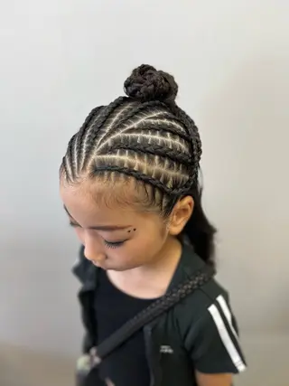 ロング ヘアアレンジ キッズ Crescere所属・小島 凜のヘアスタイル