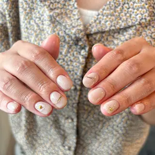 ネイル 🌲🌳🚪iiit o🌲🌳🌲のネイルデザイン