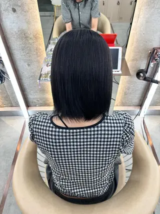 ミディアム ショート/レイヤー/ 縮毛矯正/ 渡邊莉玖のヘアスタイル