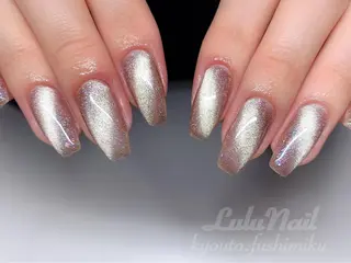 ネイル Lulu Nail所属・藤田 萌のネイルデザイン