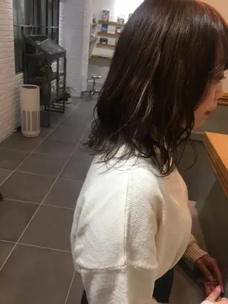 ミディアム 透明感🎀LOREN エリコ🌈のヘアスタイル
