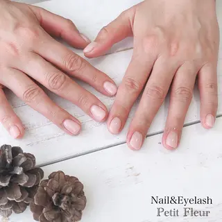 ネイル Petit Fleur所属・青柳 亜梨奈のマツエク・マツパデザイン
