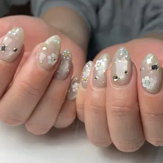 ネイル Legit nail salonのネイルデザイン
