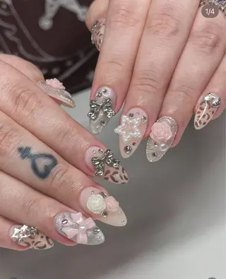 ネイル Lyna 池袋のネイルデザイン