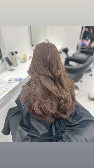 カラー 透明感🫧韓国 🫧hana🫧のヘアスタイル