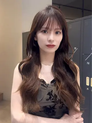 ロング りん/ワンホン/艶髪 ／小顔顔周りカットのヘアスタイル