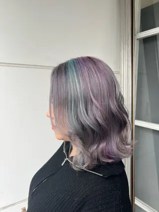セミロング ワタナベ モカ🦢ダブルカラーのヘアスタイル