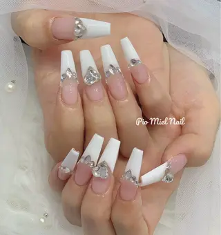 ネイル HANA 長さだしのネイルデザイン