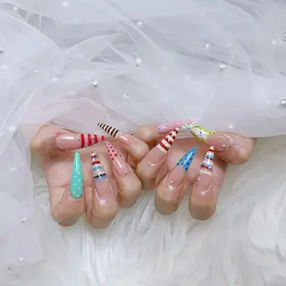 ネイル ENSalon 愛佳のネイルデザイン