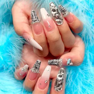 ネイル HIN NAILのネイルデザイン