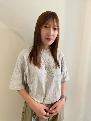 セミロング 渋谷 留菜のヘアスタイル
