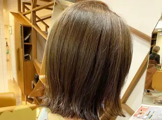 カラー 竹谷 奈津実のヘアスタイル