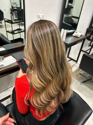 ロング カラー Merly Misa 🇺🇸海外hairのヘアスタイル