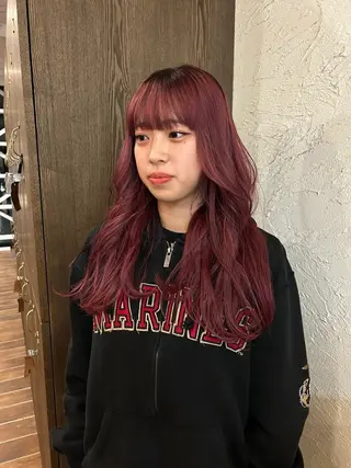 ロング カラー 西 優衣奈のヘアスタイル